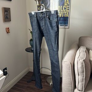 Uniqlo Mid Rise Slim Fit Selvedge Denim Jeans 30x32 in EUC
